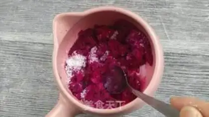 Make Rose omelet step 1
