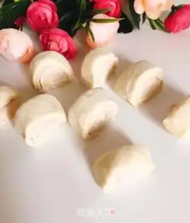 Make Double-coloured buns step 8