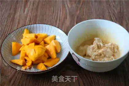 Make Mango ice cream sticks step 1