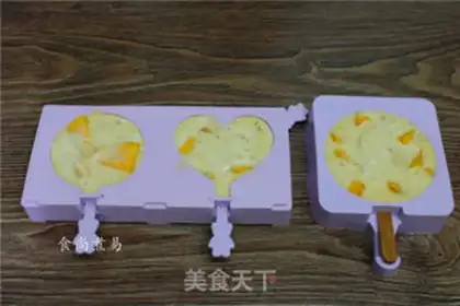 Make Mango ice cream sticks step 3