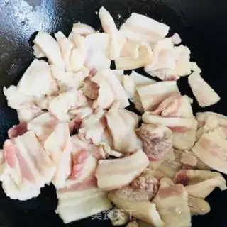 Make Carrot makes five flowers step 1