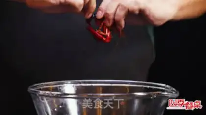 Make Spicy lobster step 1