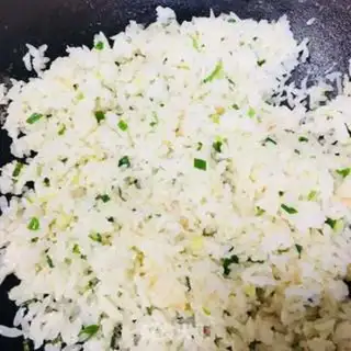 Make Onion fried rice step 4