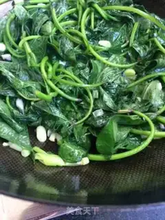 Make Clear the red potato leaves step 3