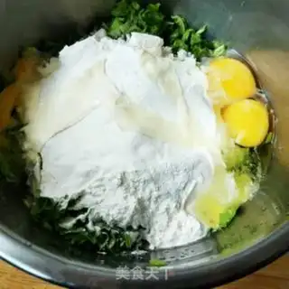 Make Onion eggs and vegetables step 3