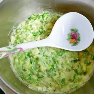 Make Onion eggs and vegetables step 5