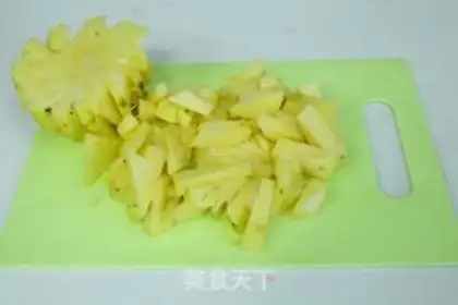 Make Sweet pineapple pie step 0
