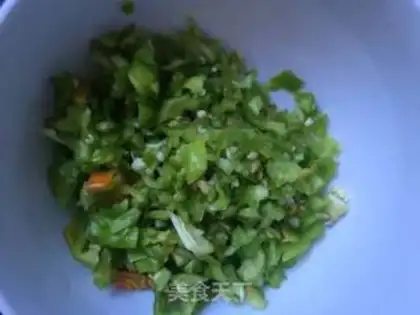 Make Pepper fried eggs step 1