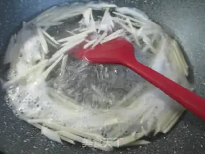 Make White chicken gravy step 2
