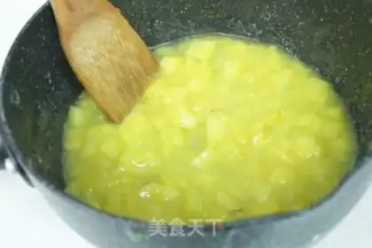 Make Sweet pineapple pie step 3