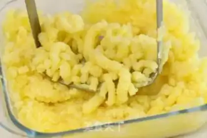 Make Mashed potatoballs step 2