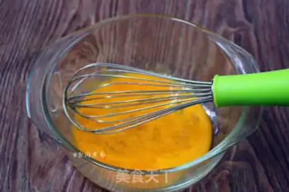 Make Mango cake rolls step 1