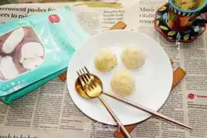 Make Coconut cheese potato ball step 9