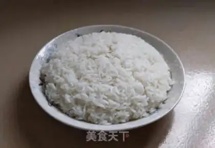 Make radish and egg fried rice step 0