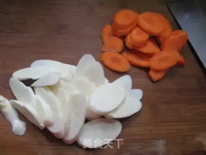 Make Carrot and white rice step 1