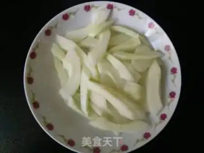 Make The cucumber-screw chicken step 1