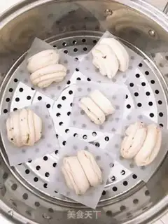 Make Pretzel rolls step 7