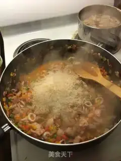 Make Spanish seafood step 7