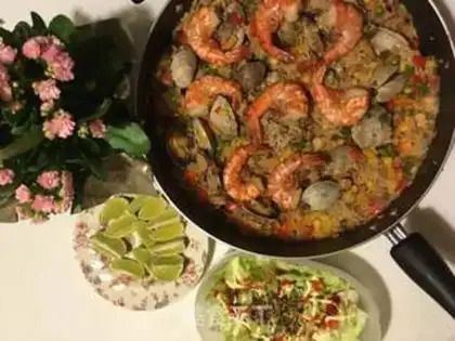 Make Spanish seafood step 11