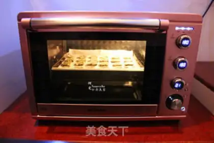 Make Black Sesame Seaweed Biscuit step 9