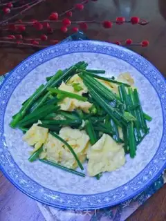 Make Fried eggs with moss step 8