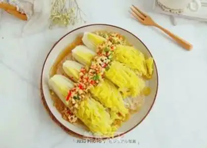 Make Garlic fan dolls step 7
