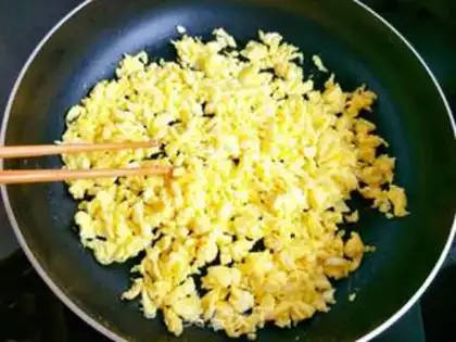 Make Cracker egg box step 3