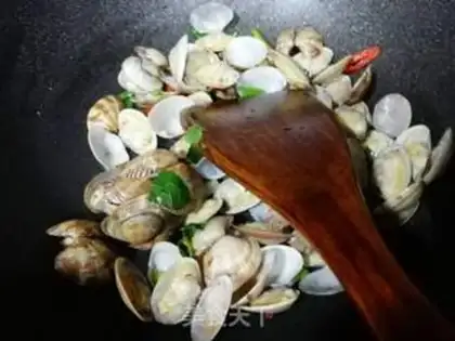 Make Pop-fried clams step 3