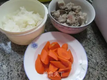 Make Carrot, silver-eared ribs soup step 0