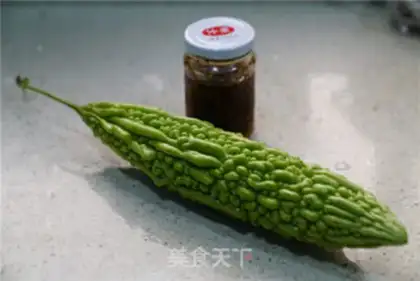 Make A cold, bitter melon step 0