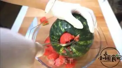 Make Watermelon pudding step 1
