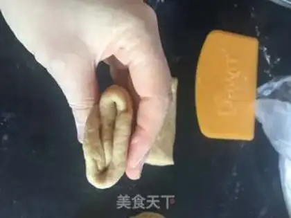 Make Red sugar noodle step 17