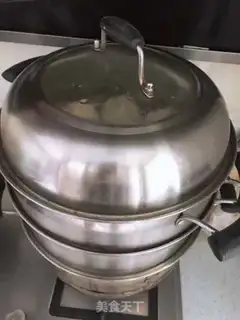 Make Frozen pork buns step 9