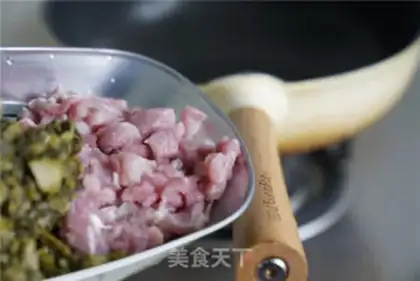 Make Sour sauce, fried rice step 1