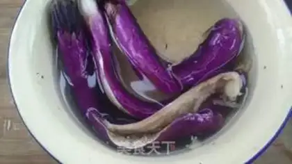 Make Tore the eggplant with the last hand step 2