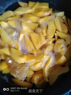 Make Peach can step 1