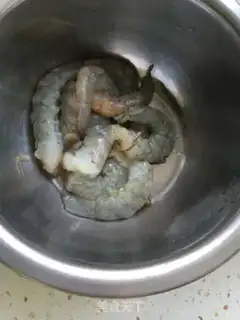 Make Shrimp tomato noodles step 4