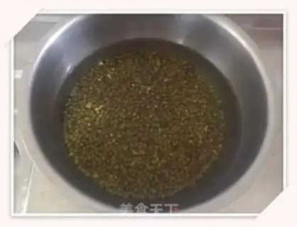 Make Ice and green bean sand step 0