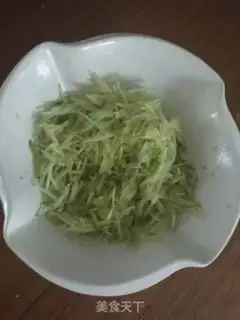 Make cucumber pancakes step 1