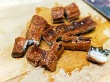 Make eel sauce noodles step 2