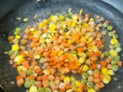 Make eel sauce noodles step 3
