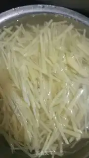 Make Fried potatoes step 1