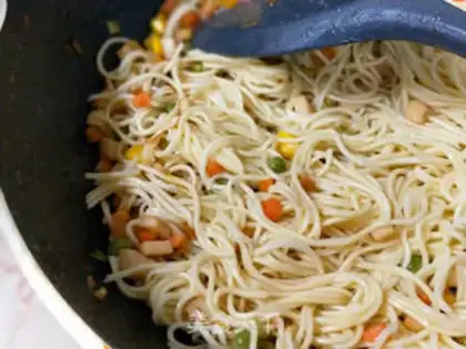 Make eel sauce noodles step 8