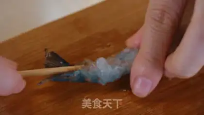 Make Bread crumbs and shrimp step 3