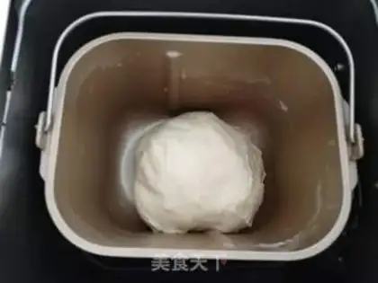 Make Chinese hot dog rolls step 2