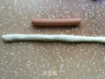 Make Chinese hot dog rolls step 5