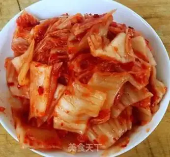 Make Five flowers and spicy cabbage step 1