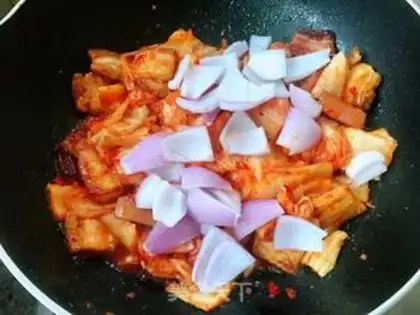 Make Five flowers and spicy cabbage step 7
