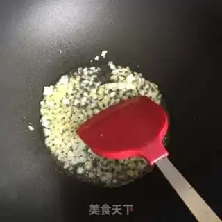 Make Celery with pig skin step 1
