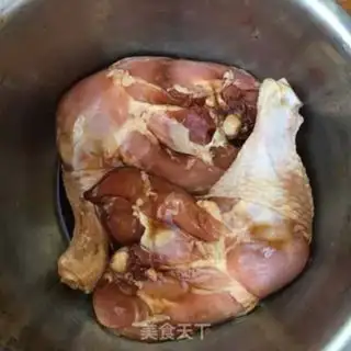 Make Air-cooked chicken leg step 1